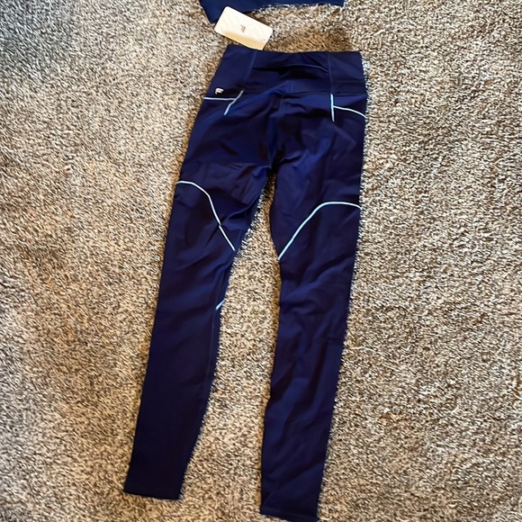 Fabletics set - Picture 3 of 5